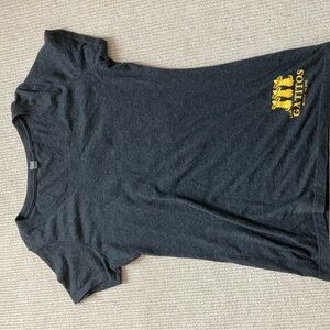 Block Island Los Gatitos tshirt size large women’s.  Women’s fit.